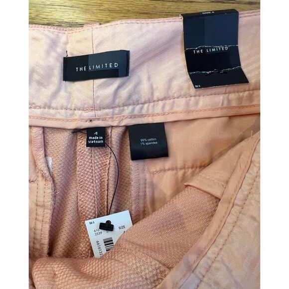 The Limited Tailored Shorts Peach Orange 5’ Inseam NWT Size 4 - Picture 7 of 9